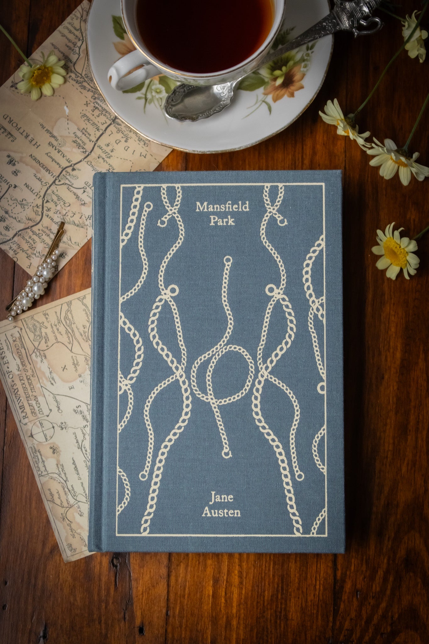 Mansfield Park (Clothbound)