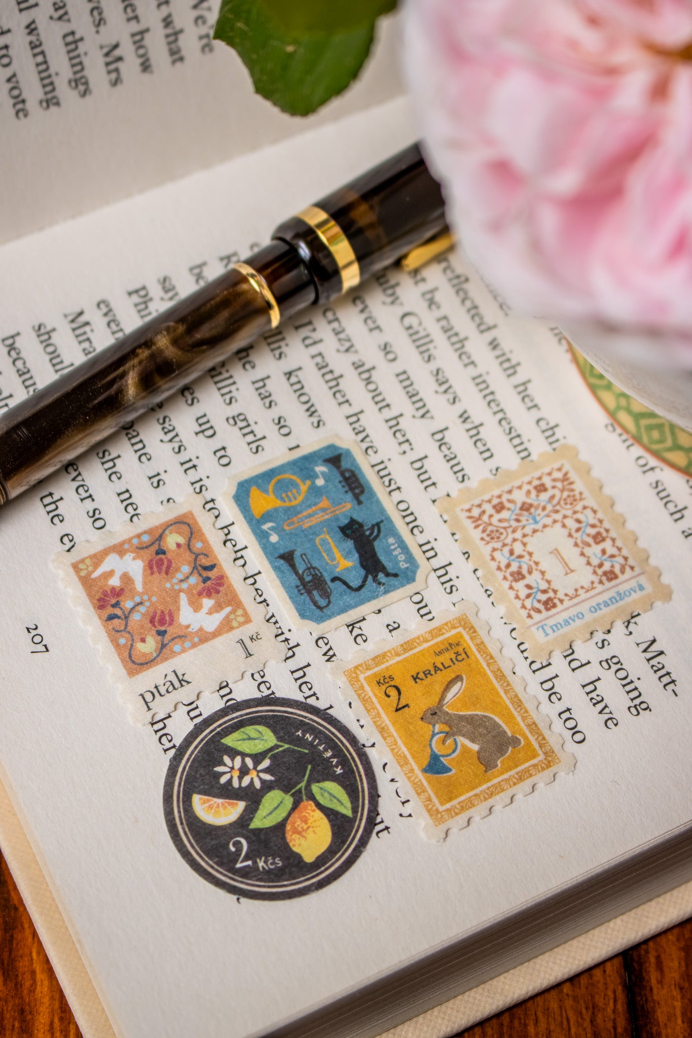 Flake Seal Pack - Antique Gold