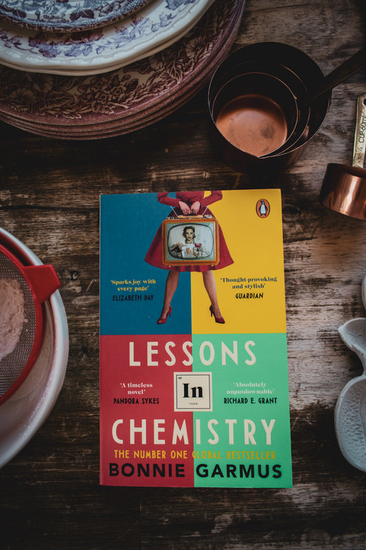 Lessons in Chemistry (PB)
