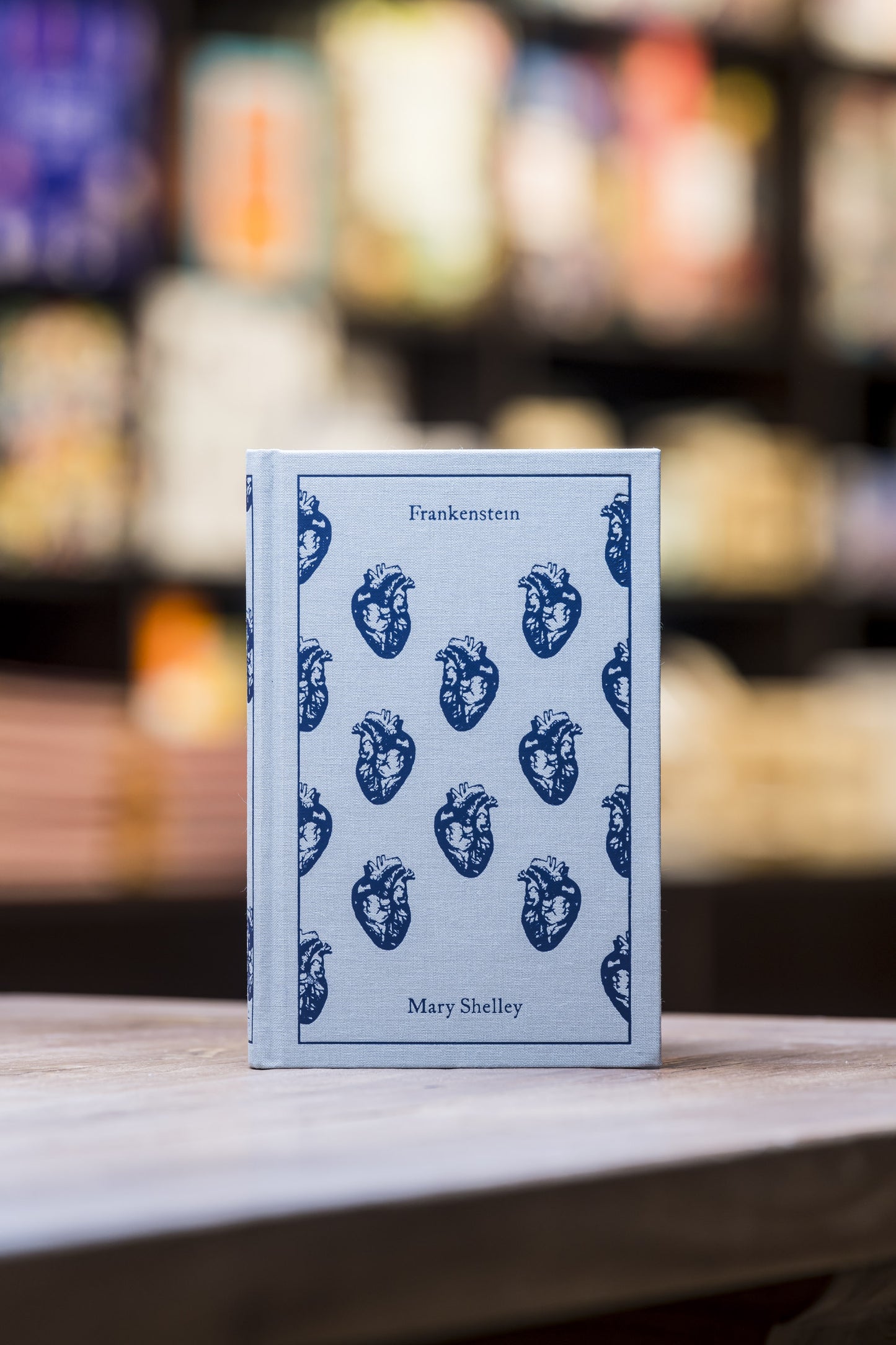 Frankenstein (Clothbound)