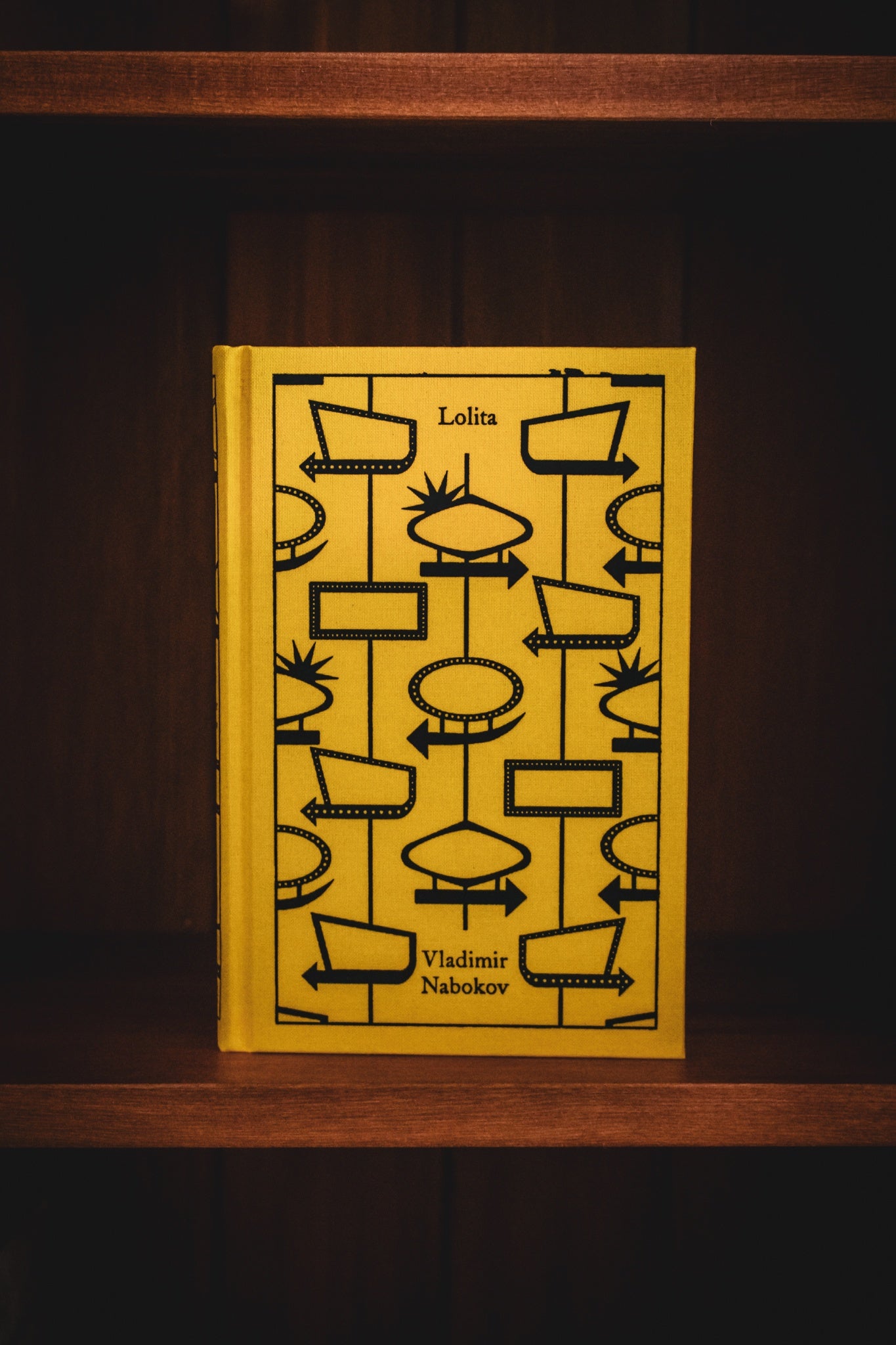 Lolita (Clothbound)