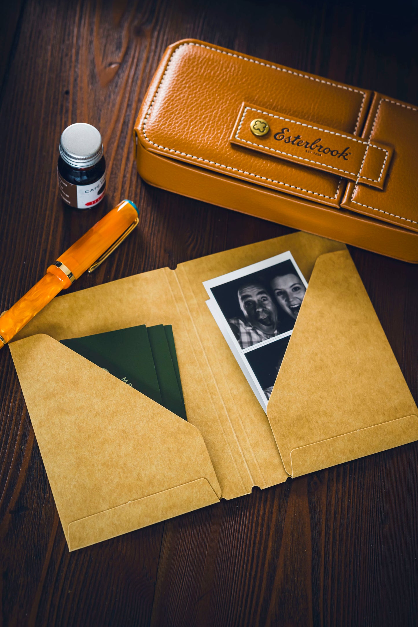 010 TRAVELER'S Kraft Folder (Passport)