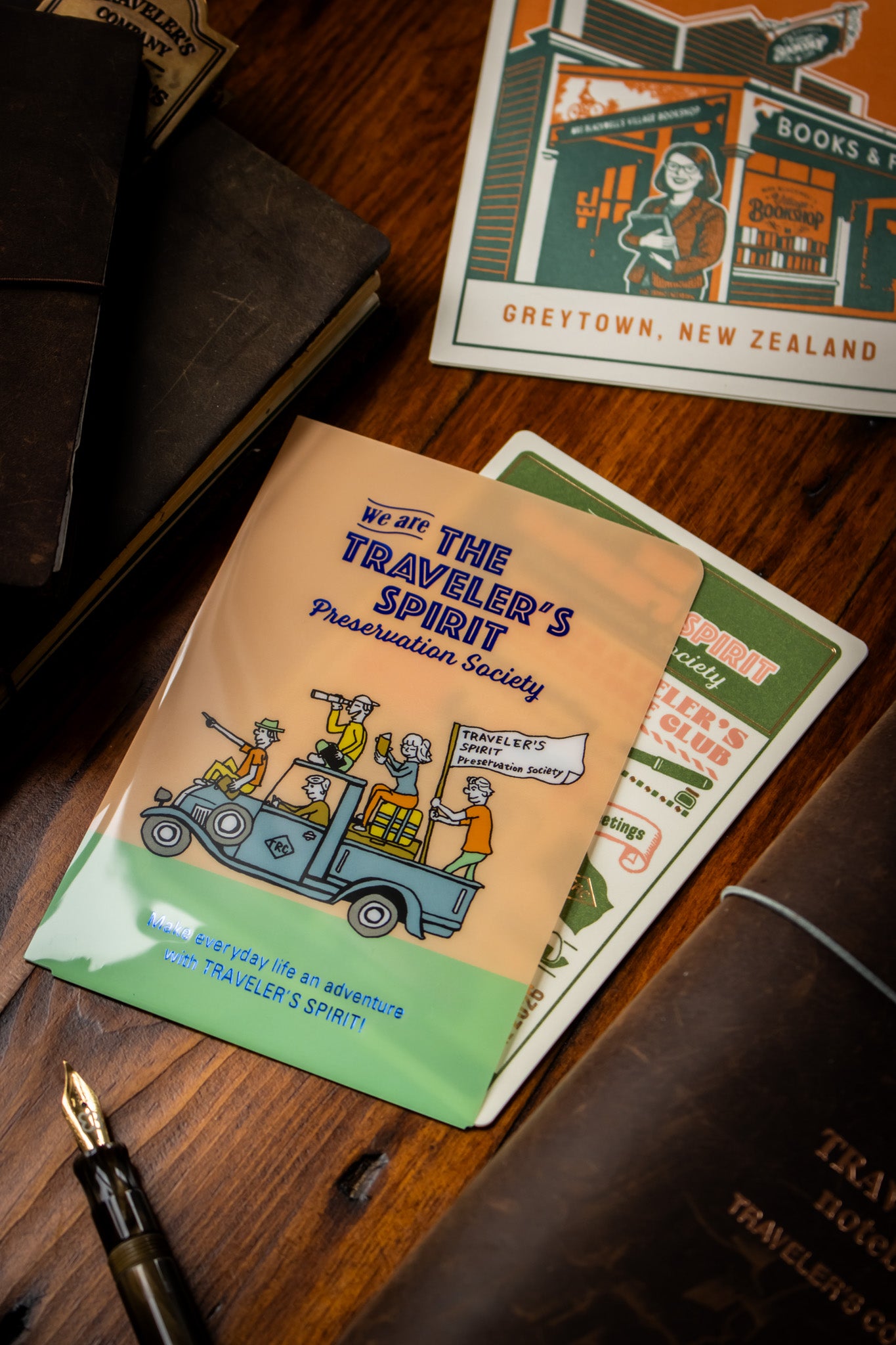 TRAVELER'S 2026 Clear Folder (Passport)