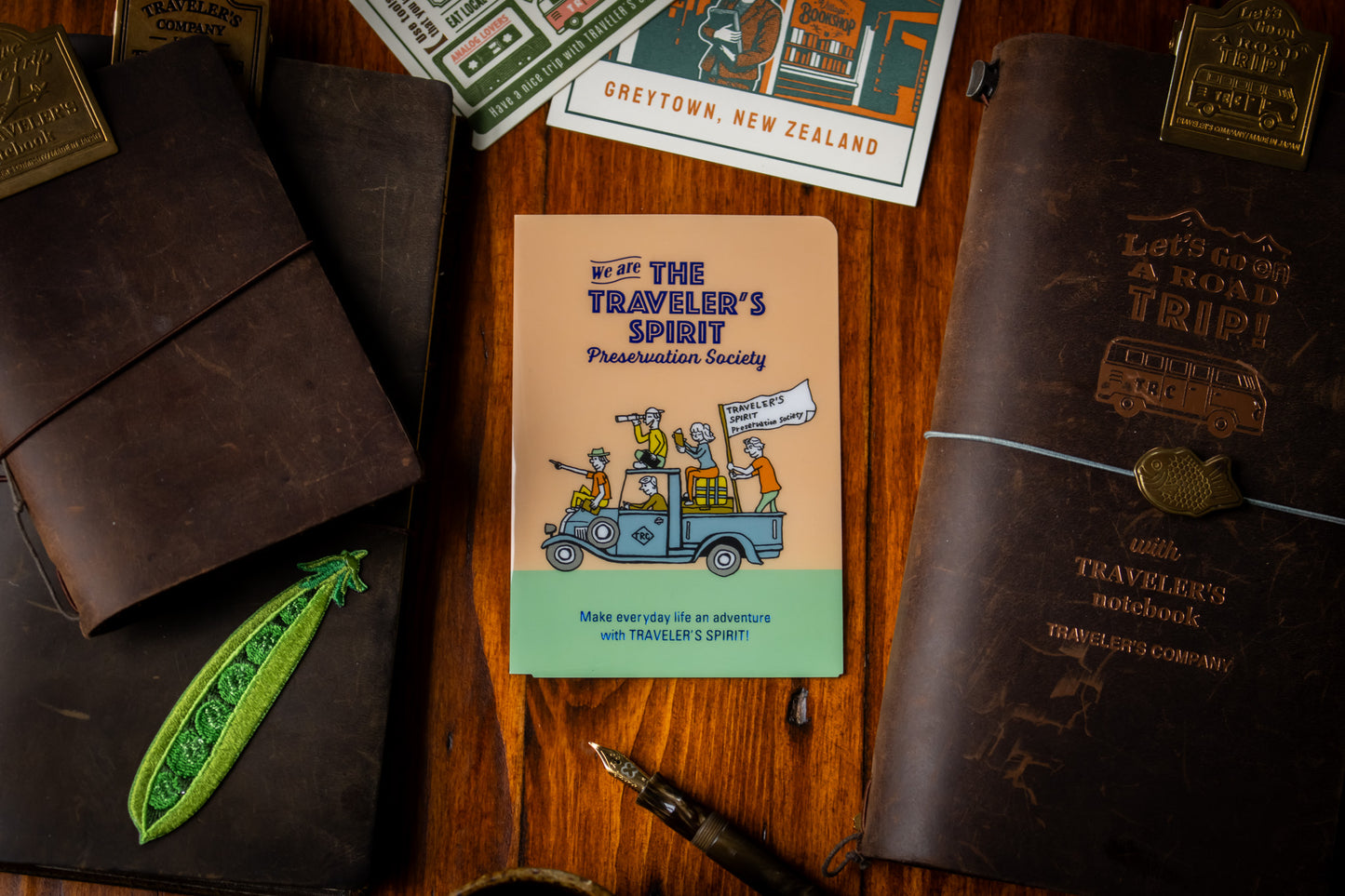TRAVELER'S 2026 Clear Folder (Passport)