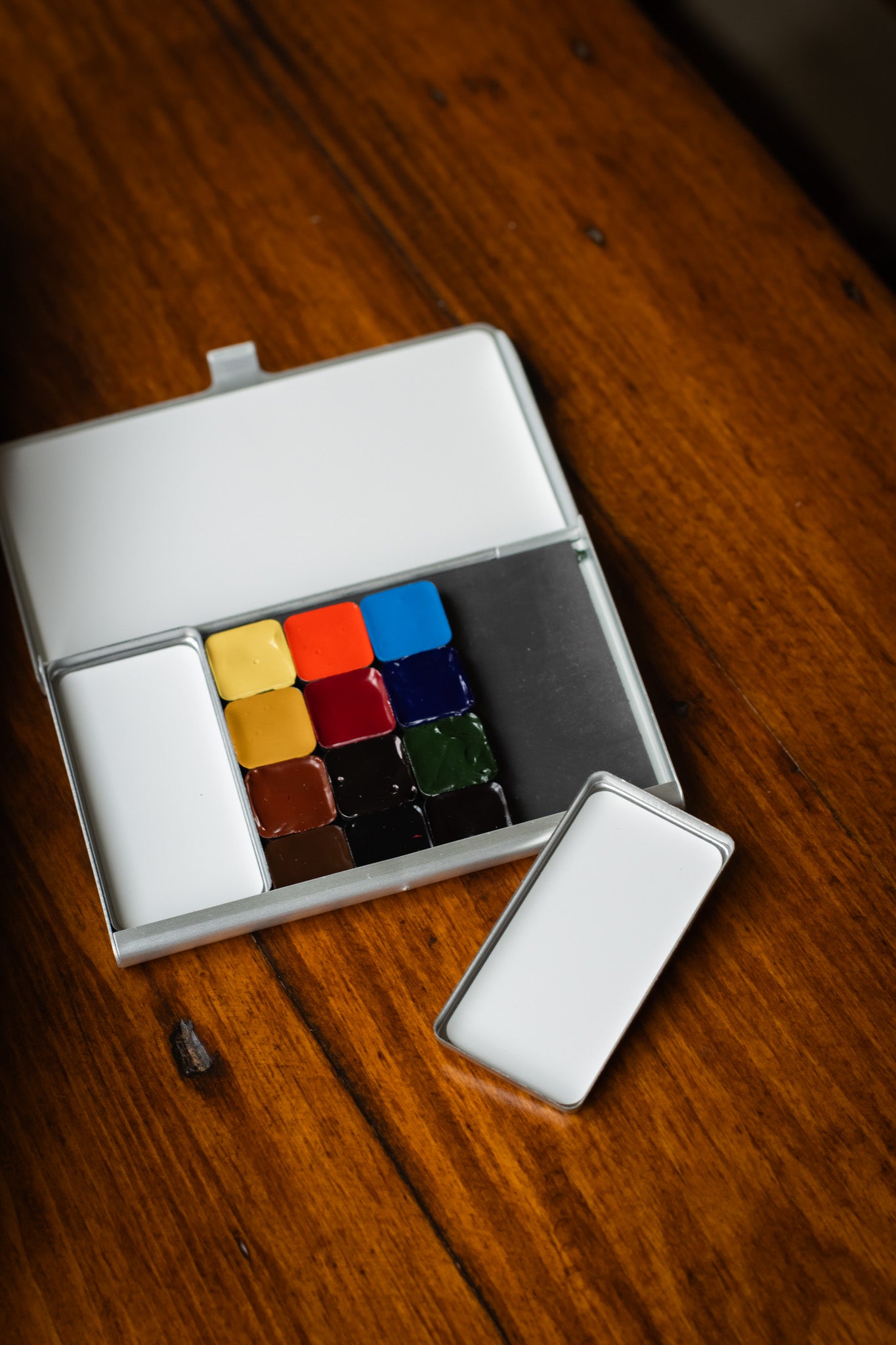 Watercolour Palette - Explore (Pre-Filled)