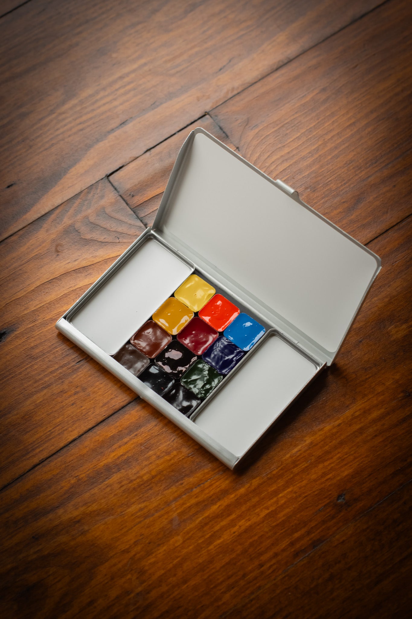 Watercolour Palette - Explore (Pre-Filled)