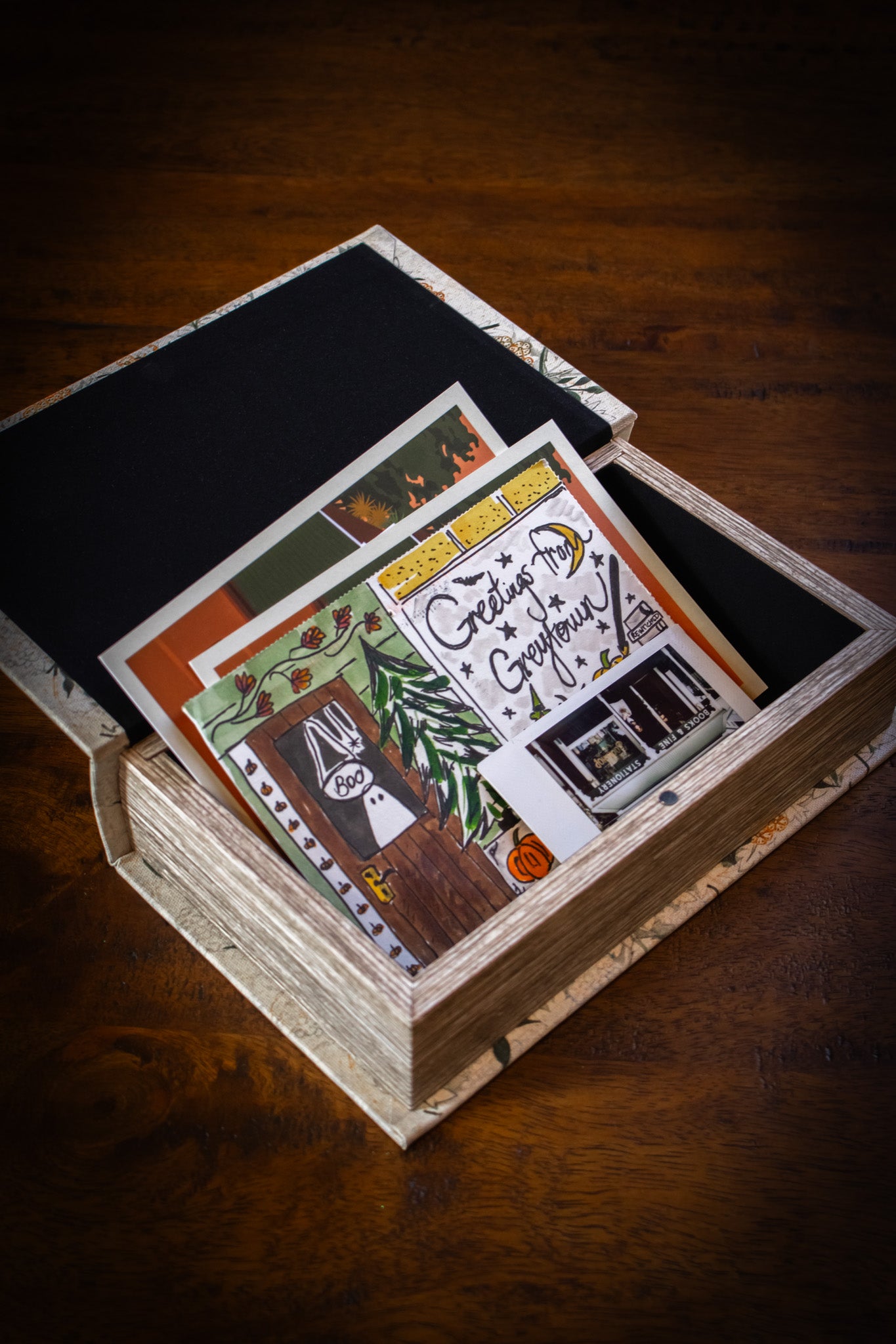 Magnetic Book Box - Small Green