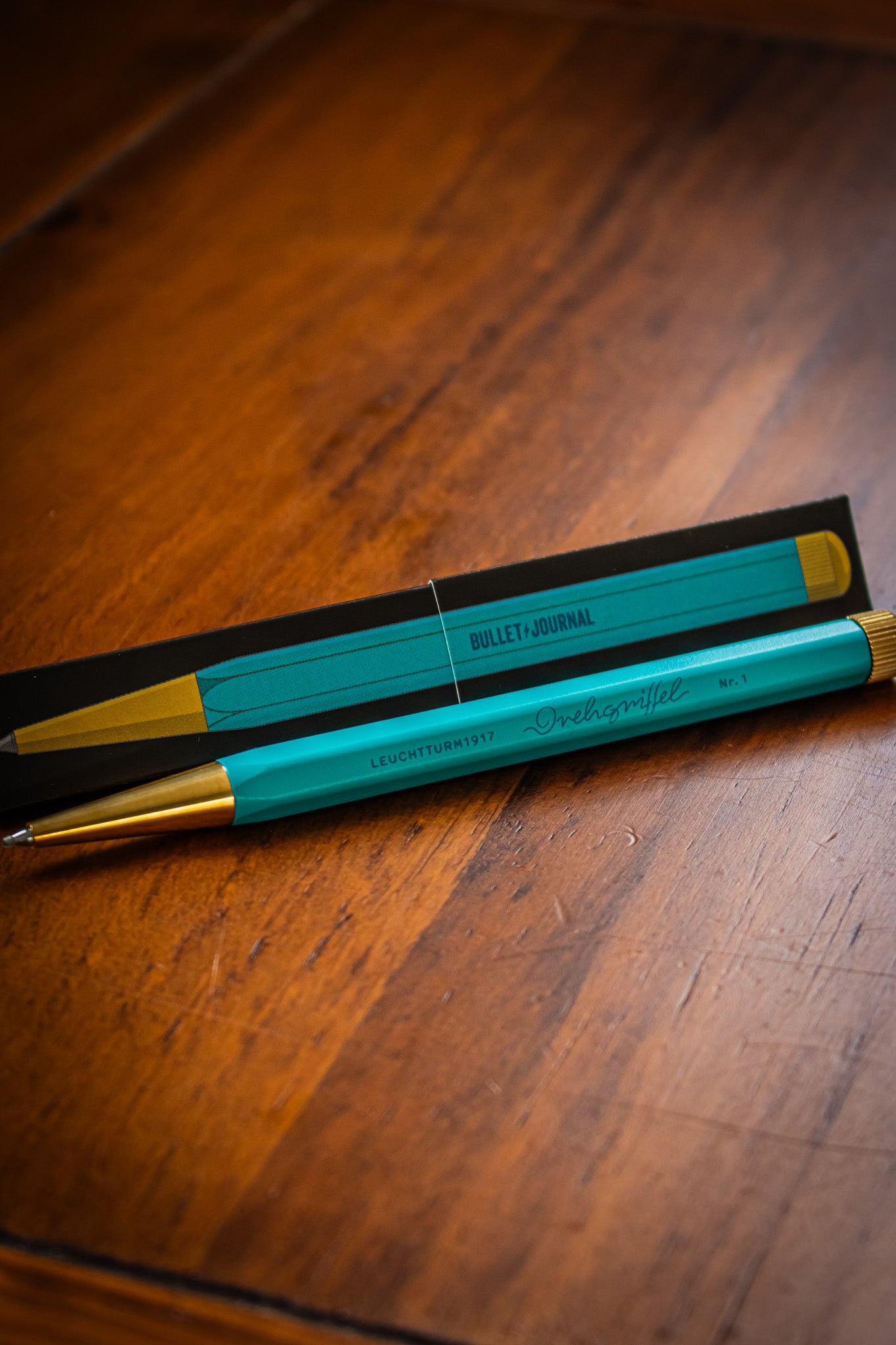 Drehgriffel Nr. 1 - BUJO Turquoise 2025 (Limited Edition)