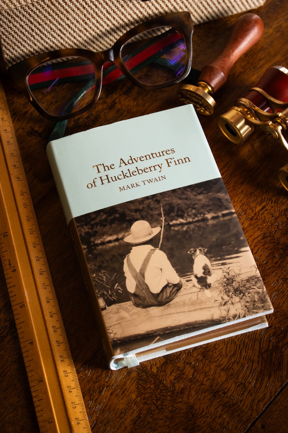 Adventures of Huckleberry Finn, The (Collector's Library)