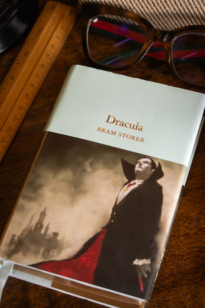 Dracula (Collector's Library)
