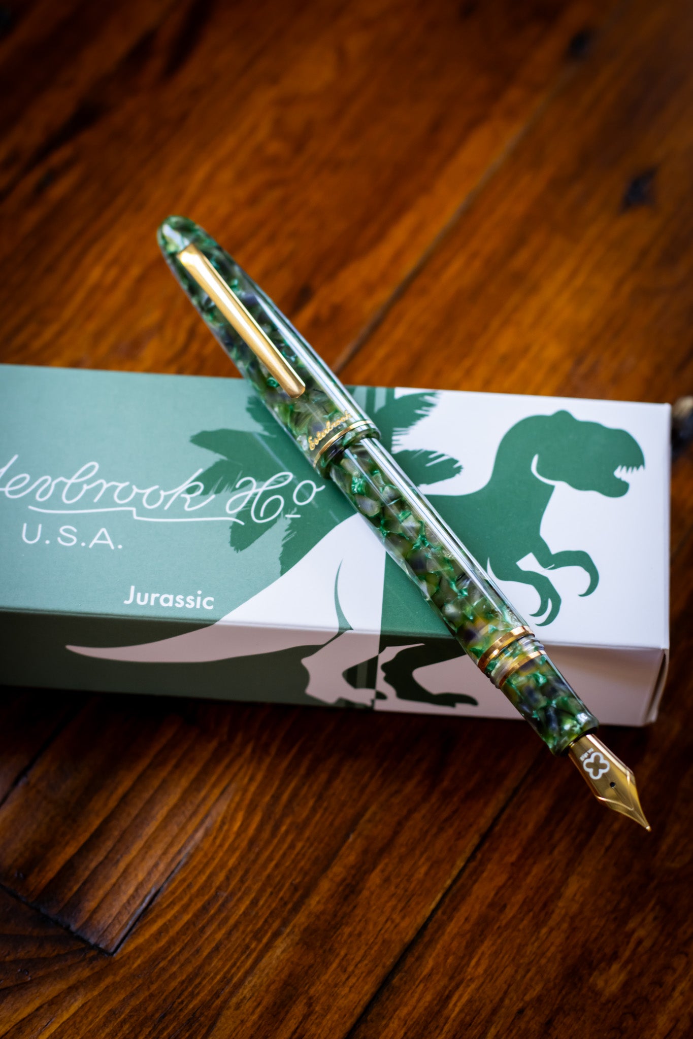 Estie Jurrassic - Gold Trim