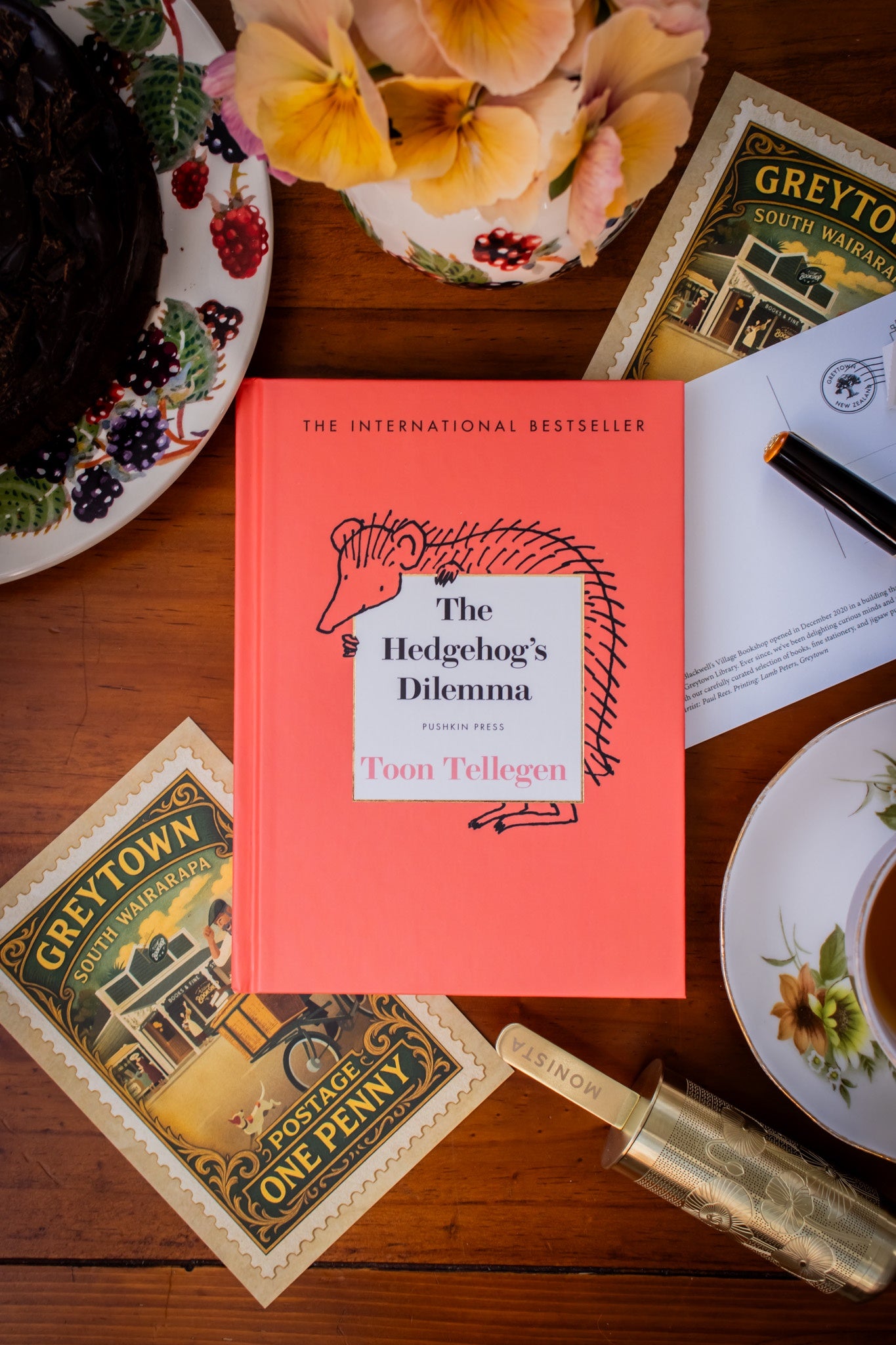 Hedgehog's Dilemma, The