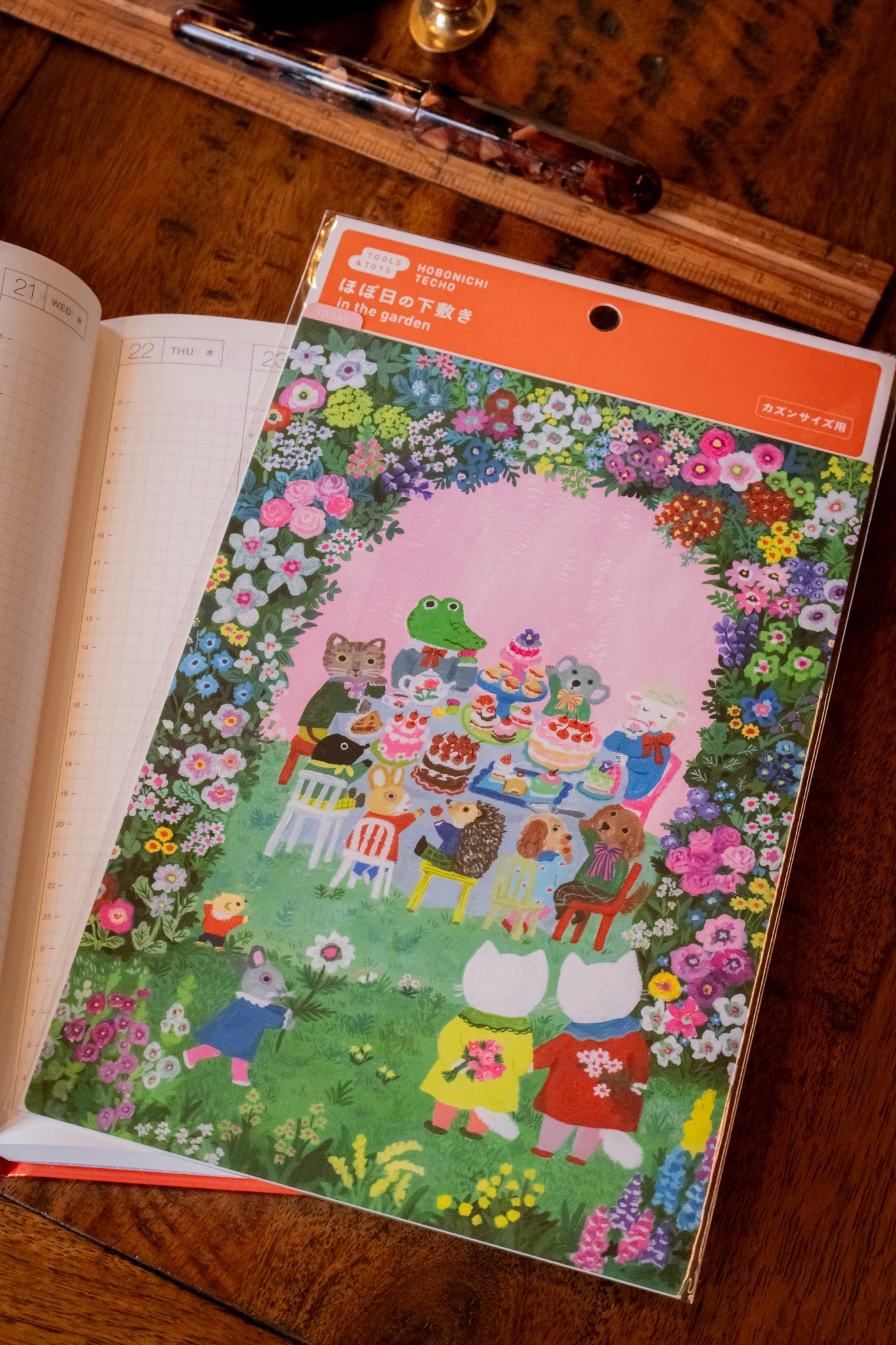 Yumi Kitagishi A5 Pencil Board (In The Garden)