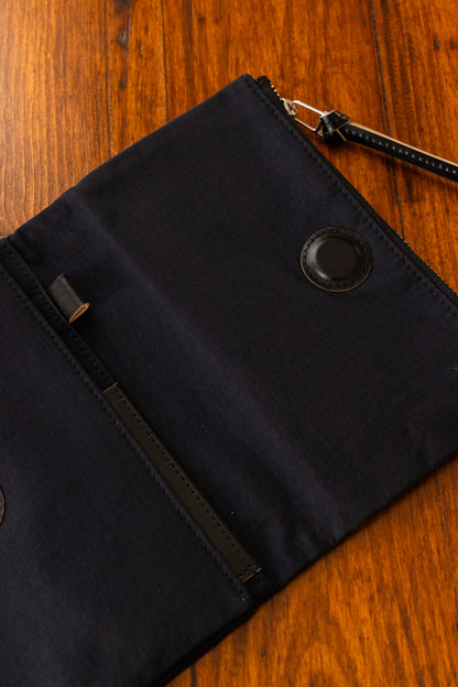 Original A6 Cover - Tragen: Black
