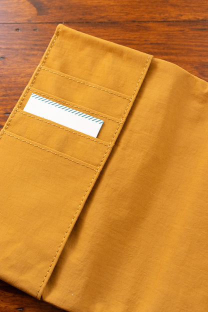 Original A6 Cover - Tragen: Mustard