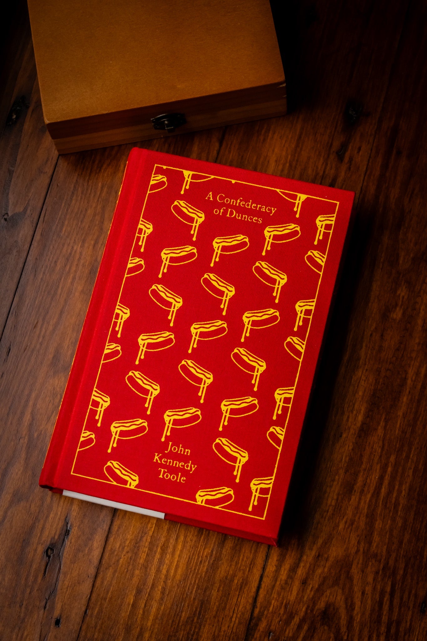 Confederacy of Dunces, A (Clothbound)