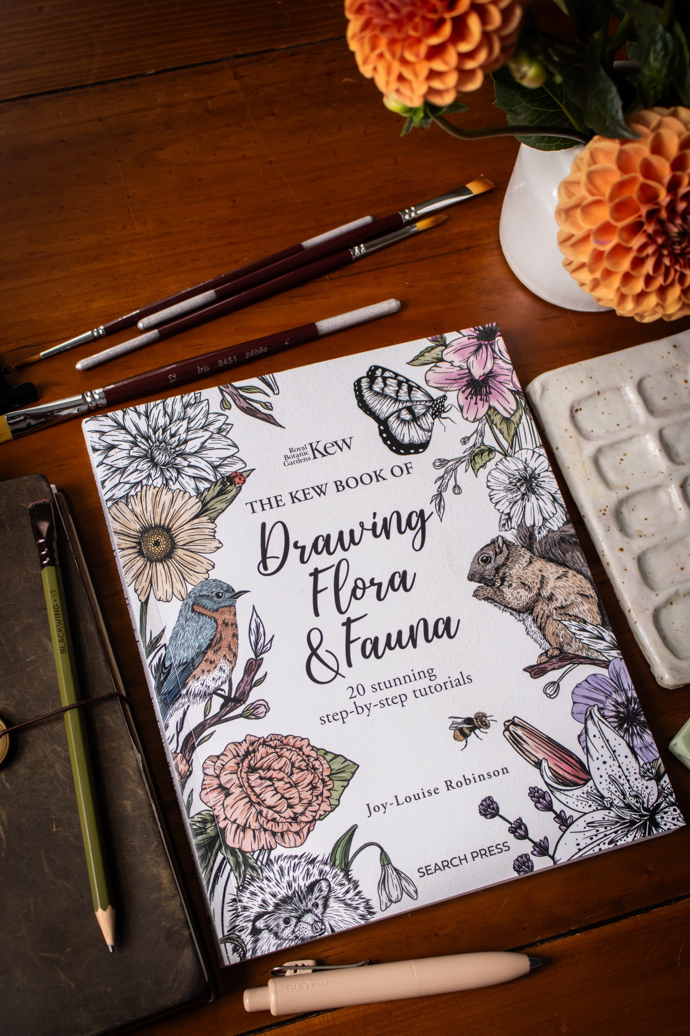 Kew Book Of Drawing Flora And Fauna