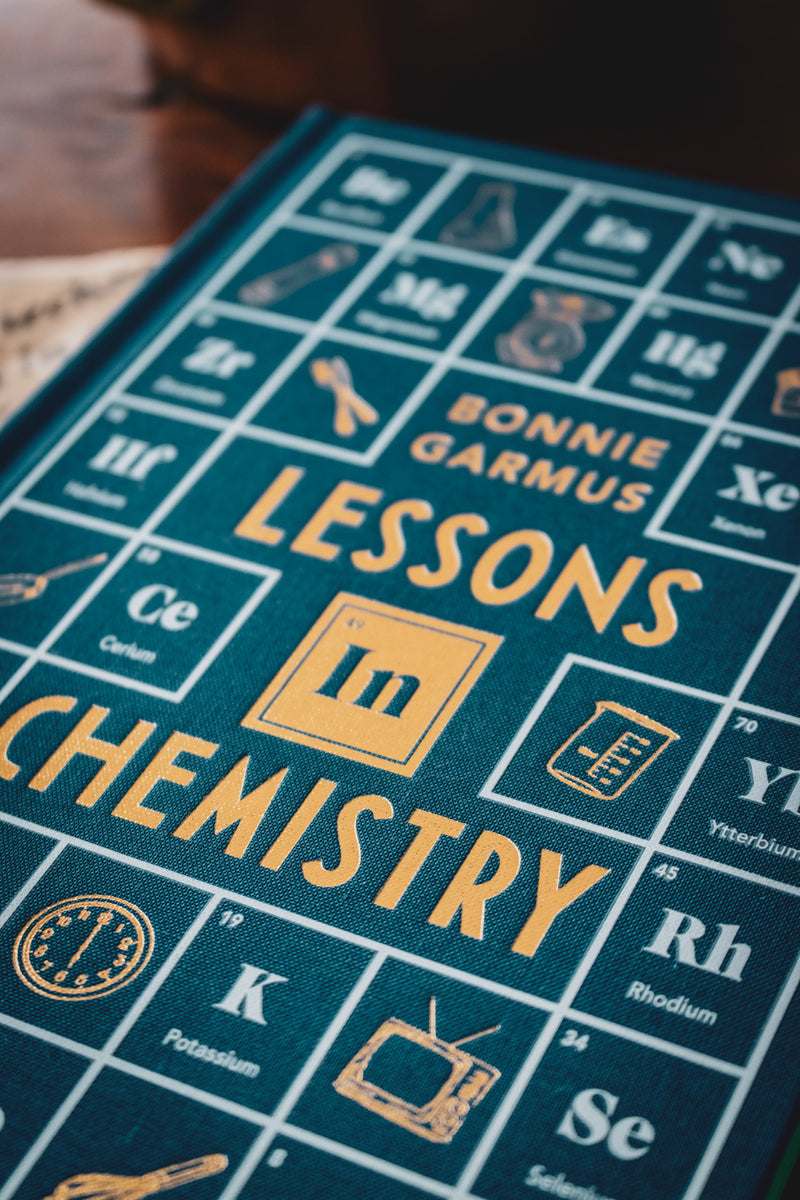 Lessons in Chemistry (Special Edition)