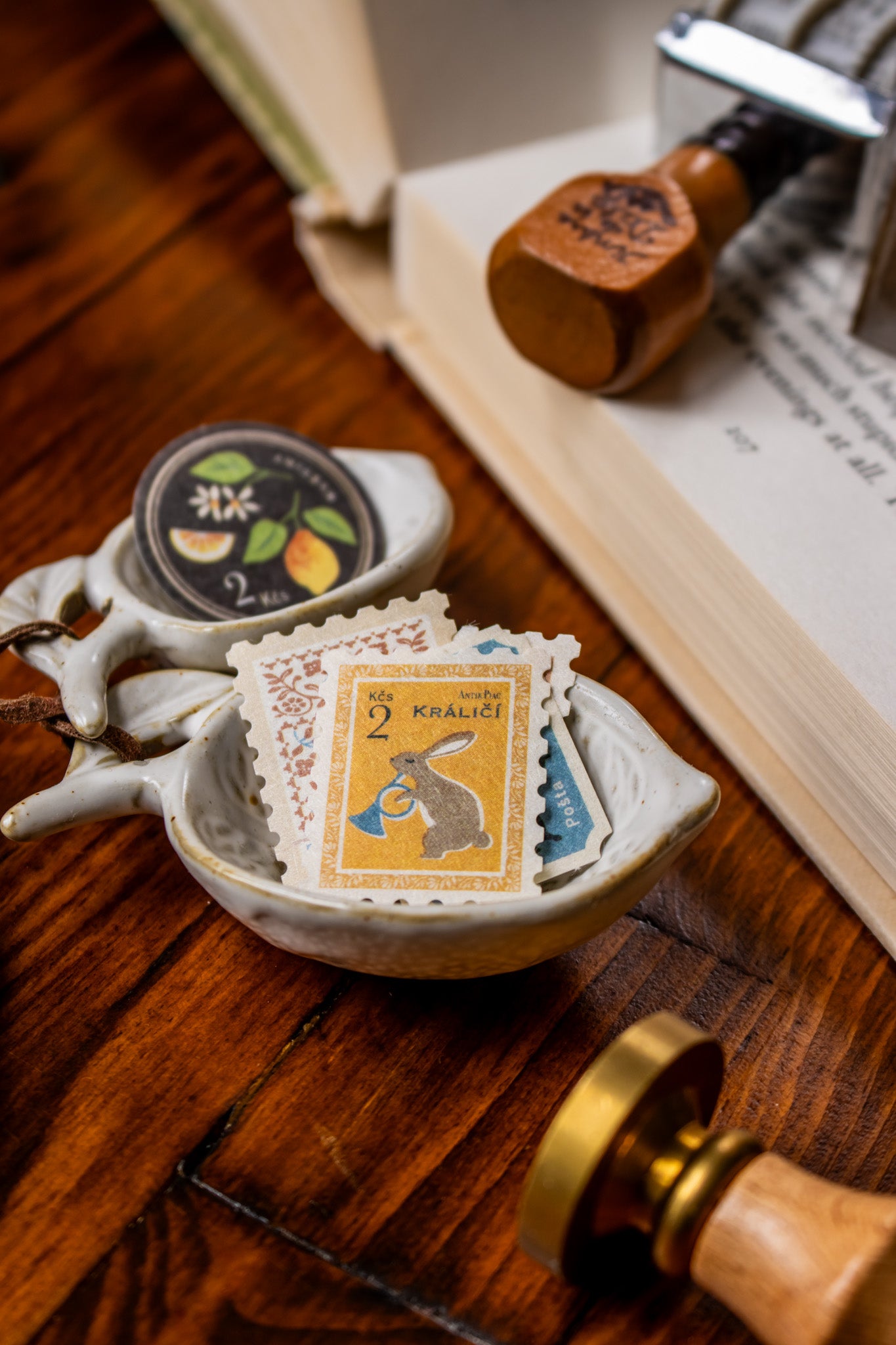 Flake Seal Pack - Antique Gold