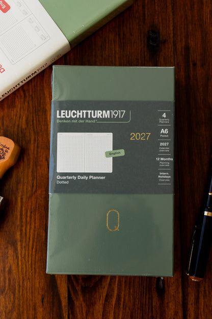 2027 Quarterly Daily Planner - Green