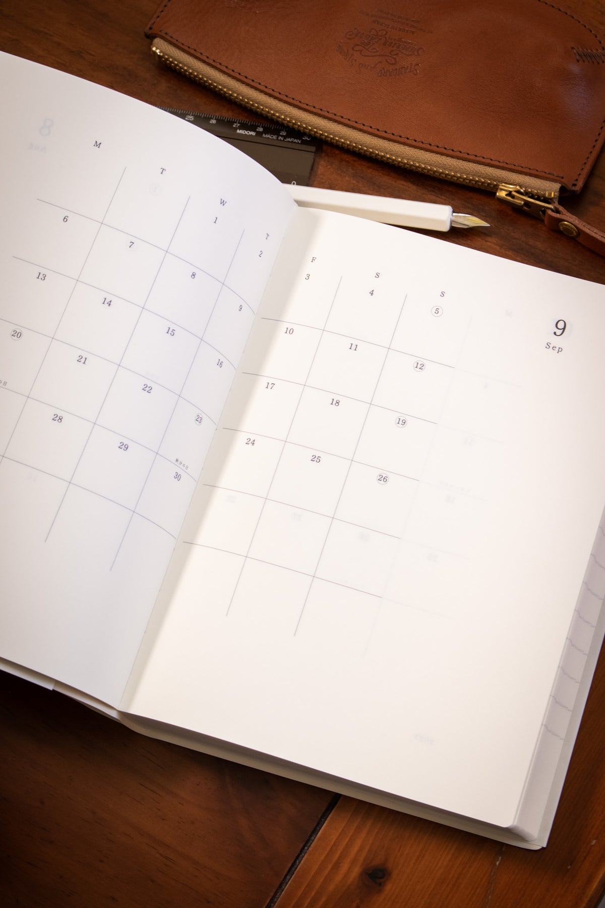 MD: Diary A5 1Day 1Page 2027