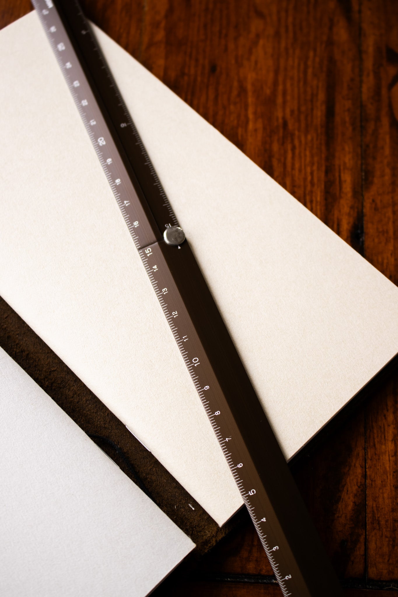 Aluminium Extending Ruler - Brown