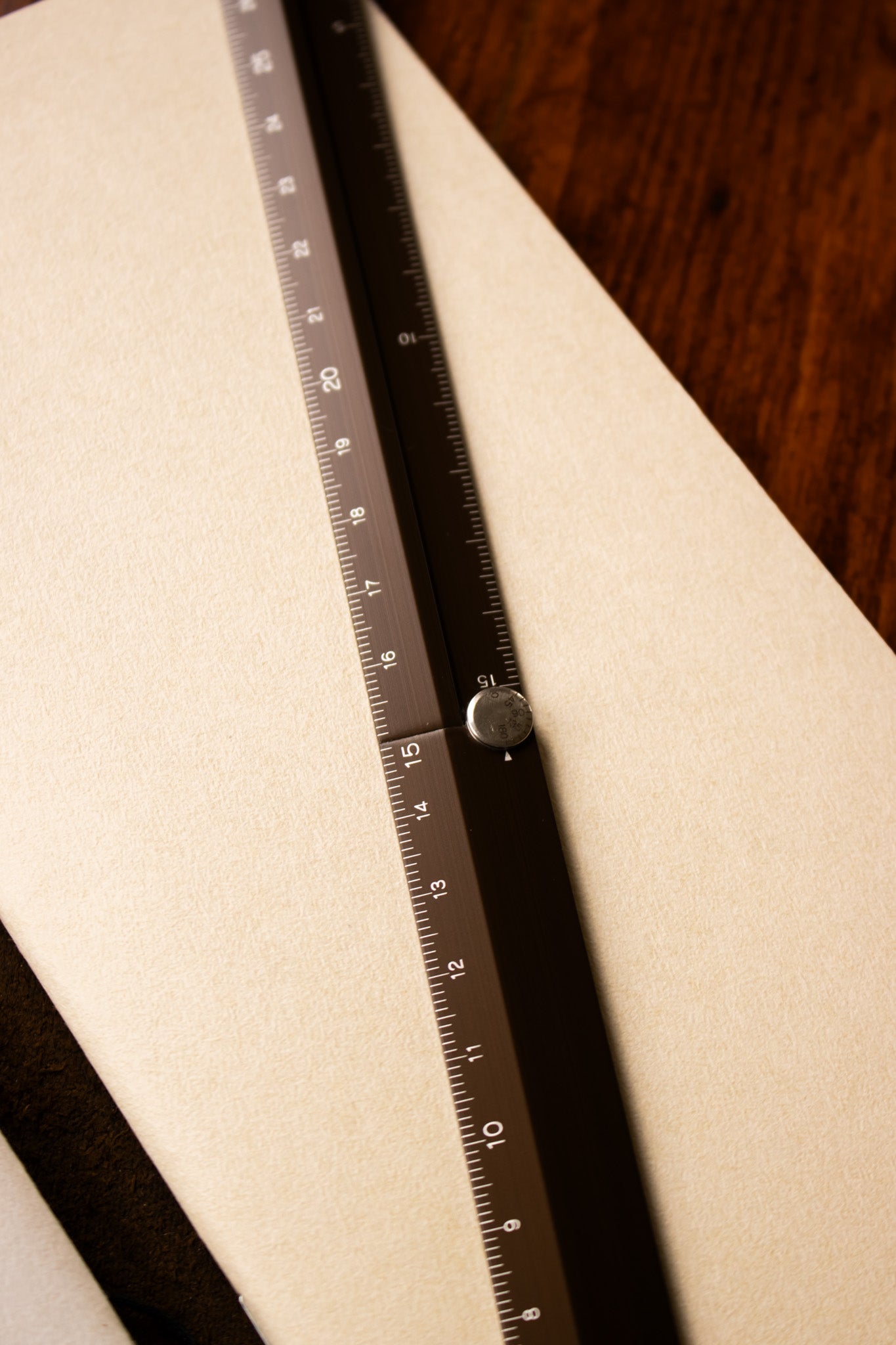 Aluminium Extending Ruler - Brown