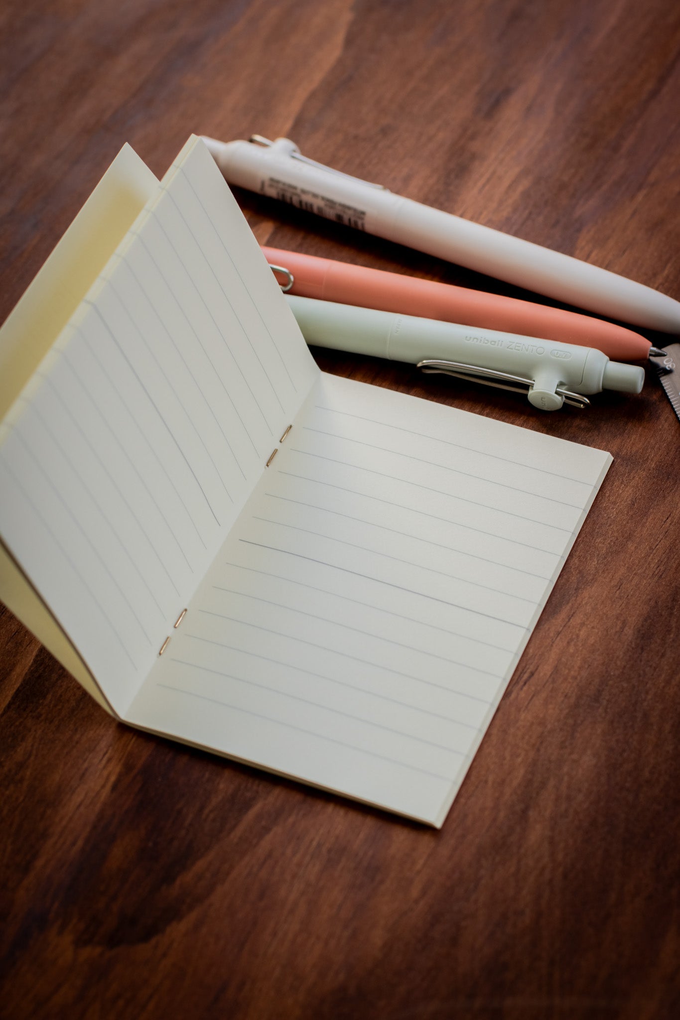 MD Notebook Light - Lined A7