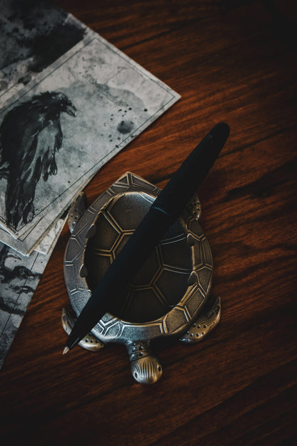 Estie Raven - Ballpoint