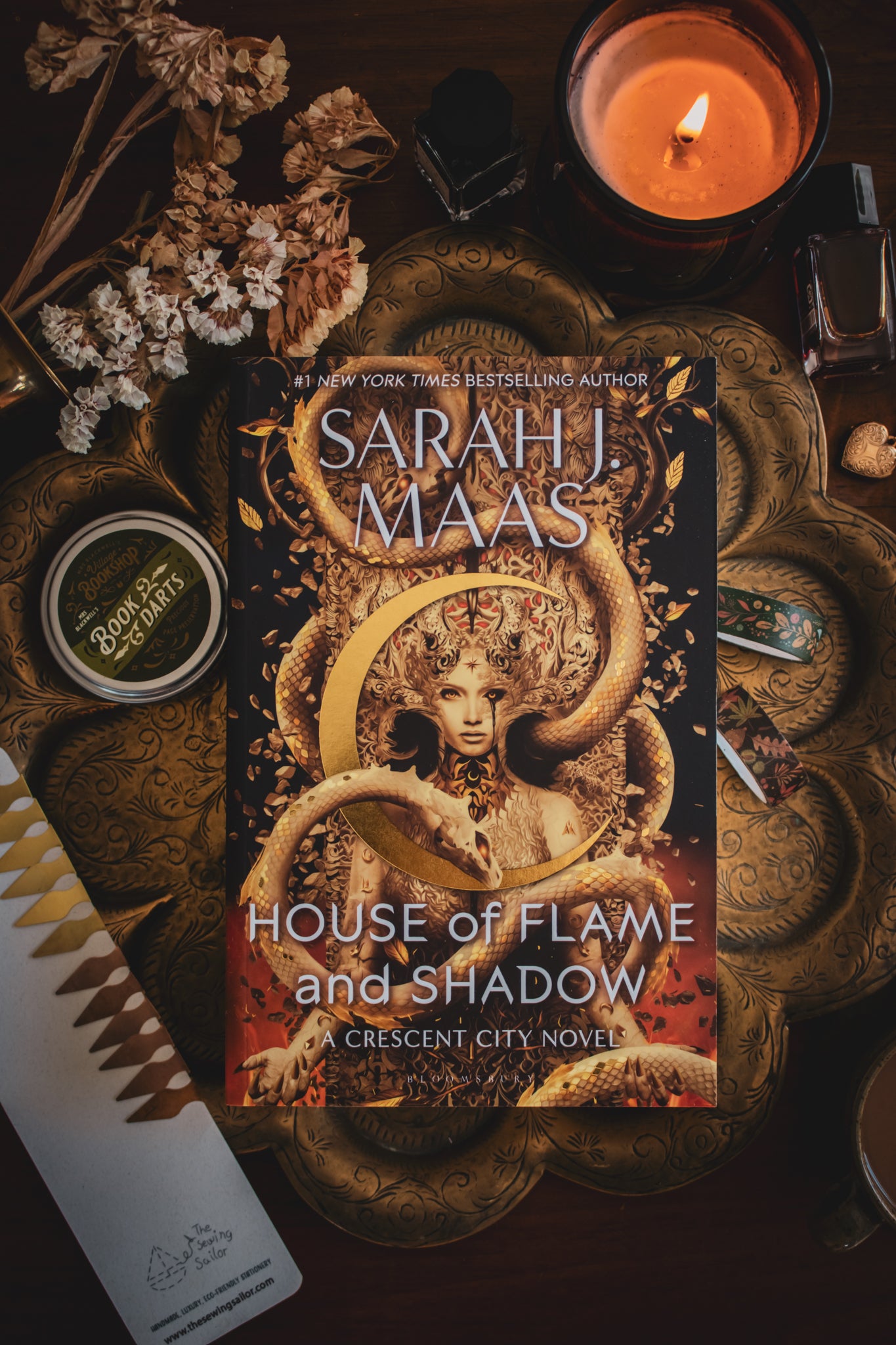 House of Flame and Shadow (Crescent City Book 3)