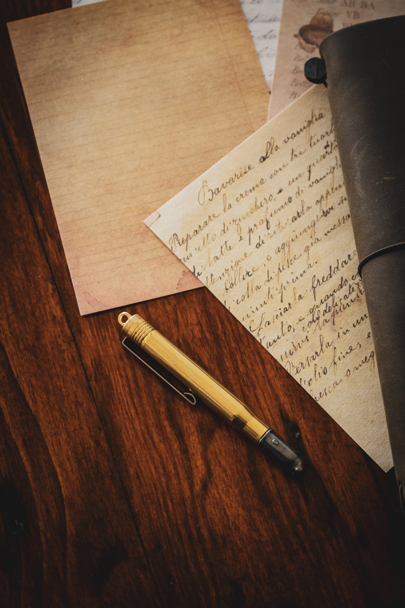 TRAVELER'S Brass Ballpoint Pen