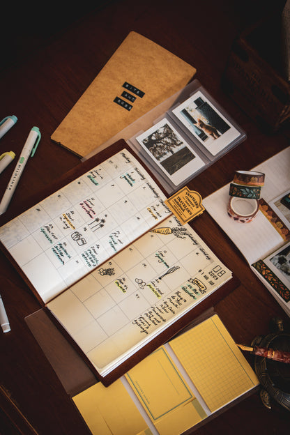 017 TRAVELER'S Free Diary - Monthly