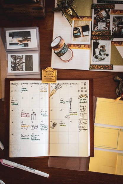 017 TRAVELER'S Free Diary - Monthly