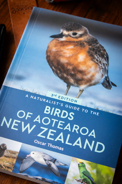 Naturalists Guide To The Birds Of Aotearoa New Zealand