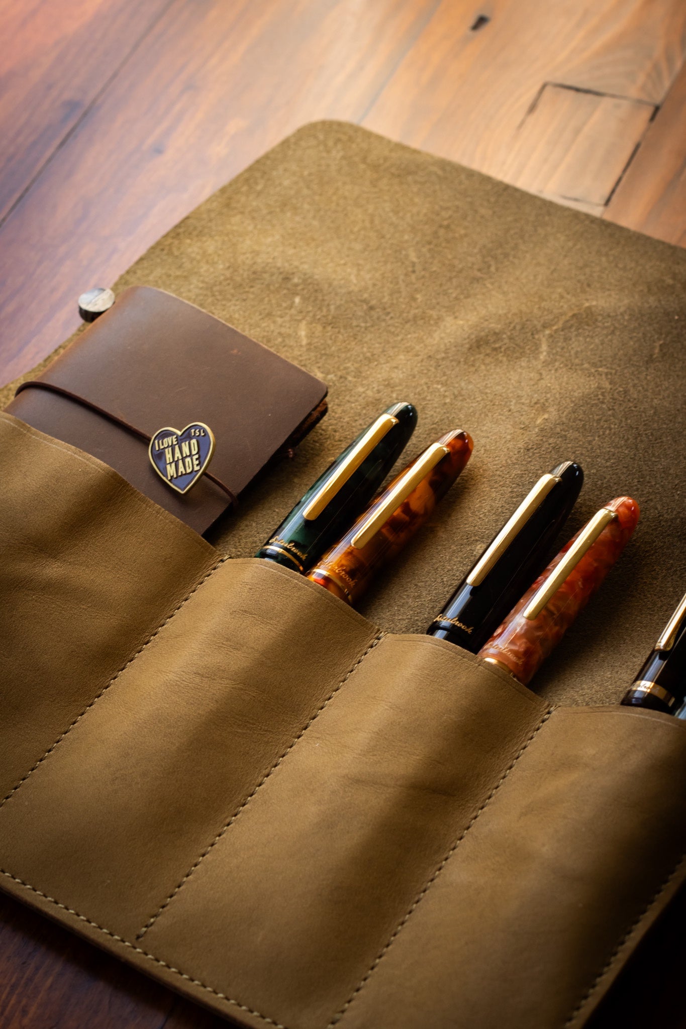 Leather Pen Roll - Olive