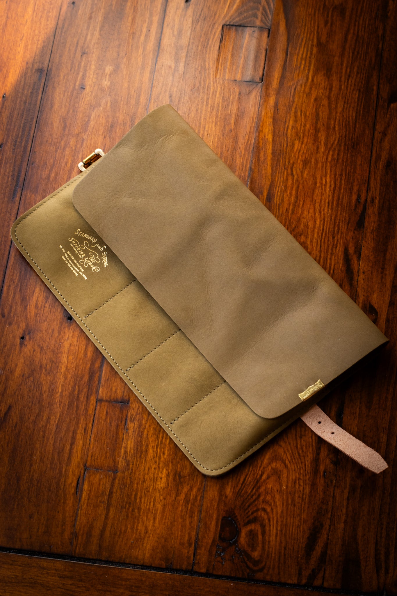 Leather Pen Roll - Olive