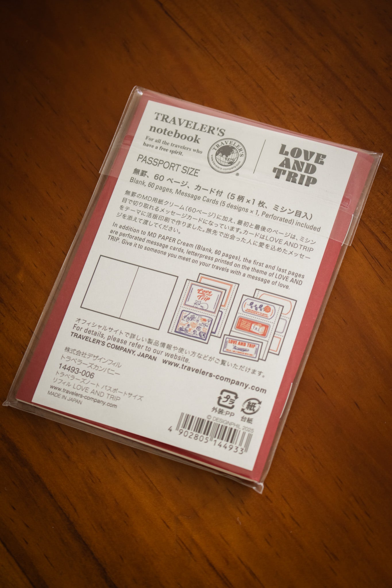 TRAVELER'S Notebook Refill Passport (Love & Trip)