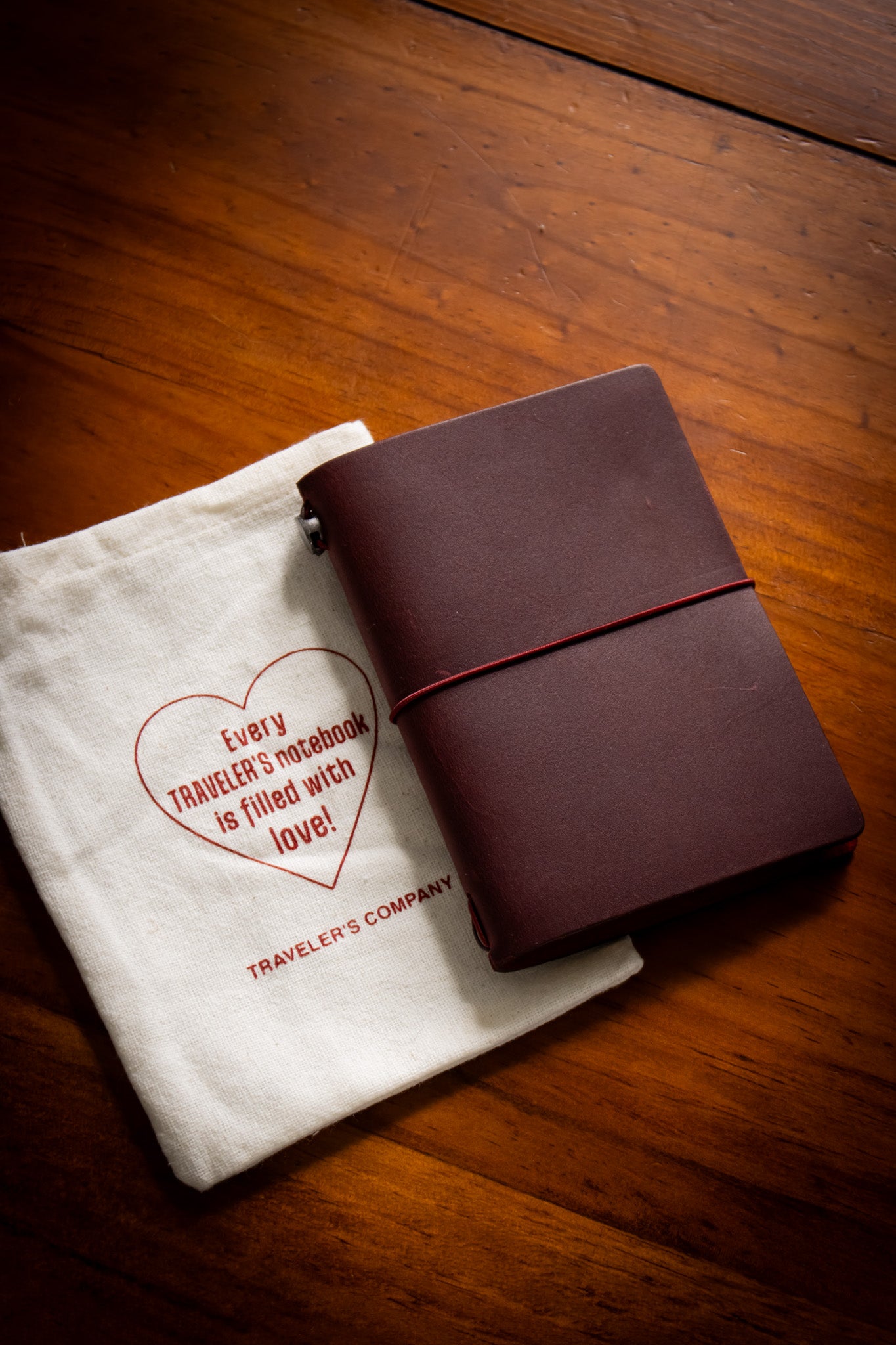 TRAVELER'S Notebook Leather Cover Passport - Red (Love & Trip)