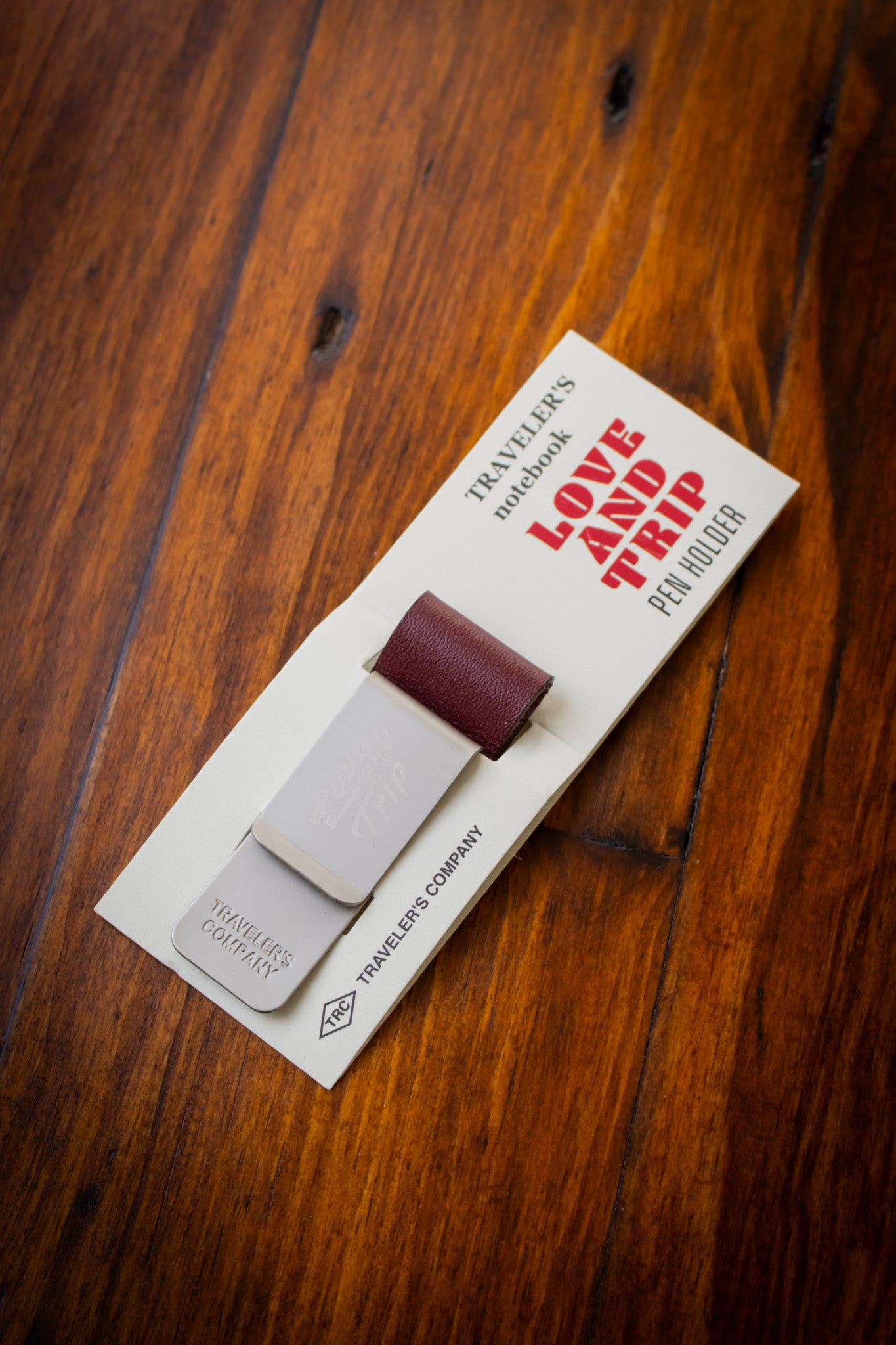 TRAVELER'S Notebook Pen Holder - Red (Love & Trip)