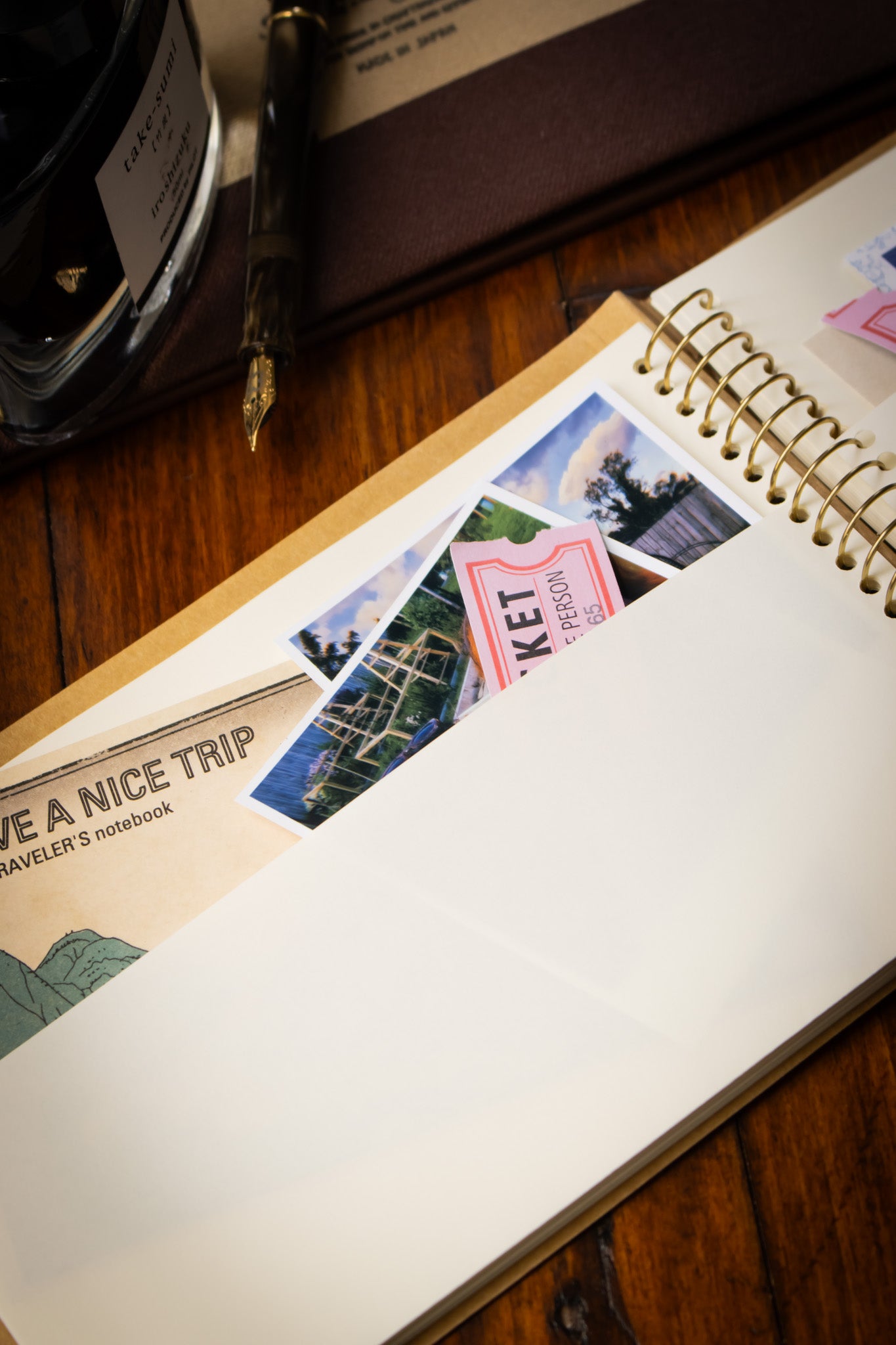 TRAVELER'S Spiral Ring Notebook - B6 Paper Pocket