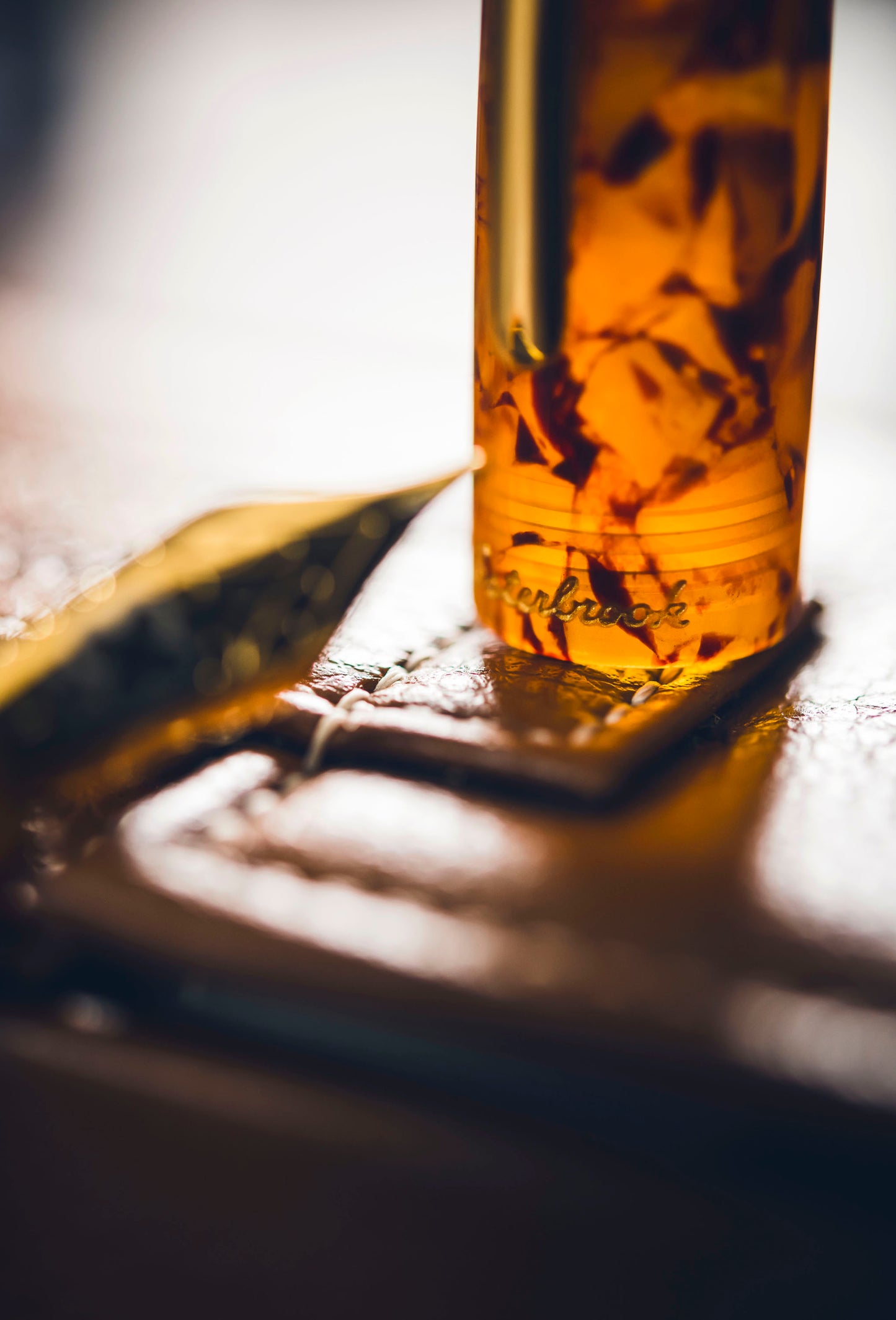 Estie Honeycomb - Gold Trim