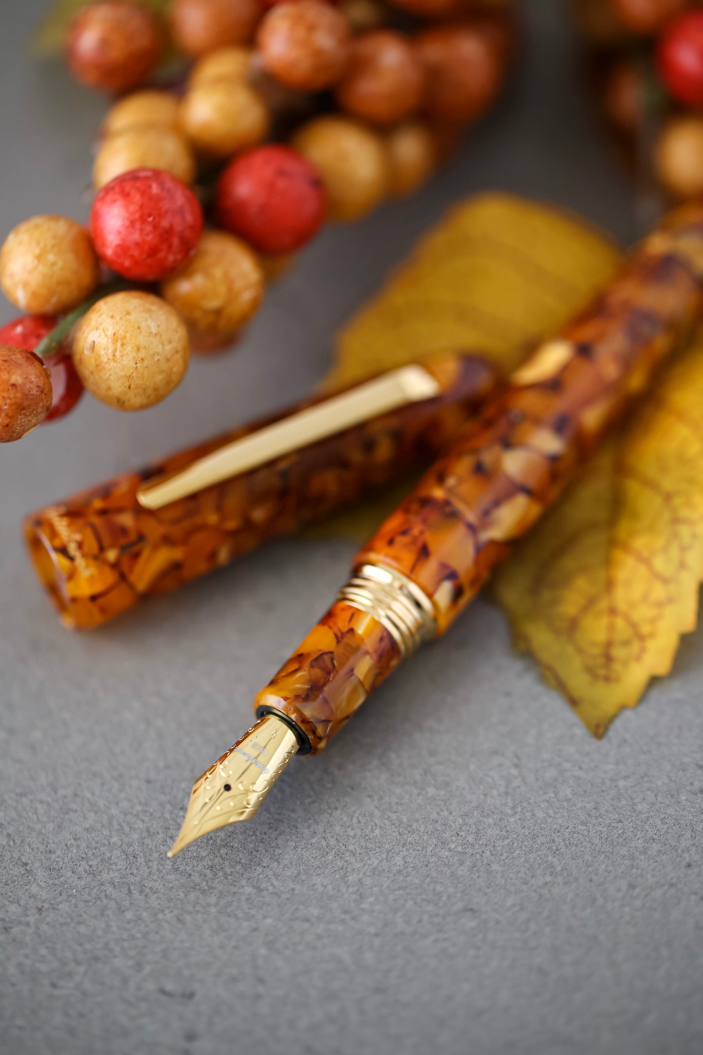 Estie Honeycomb - Gold Trim