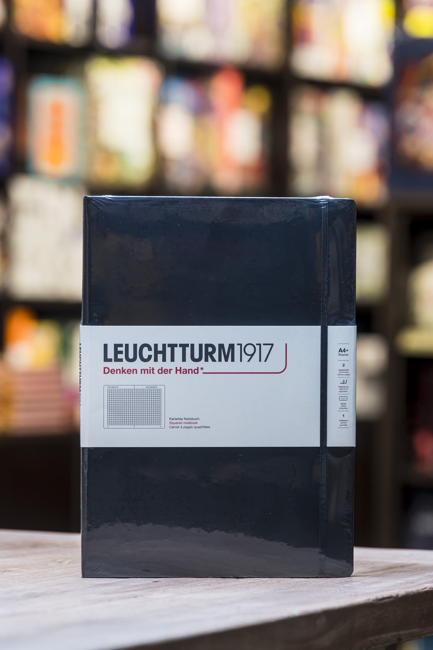 A4 Slim - Black Squared