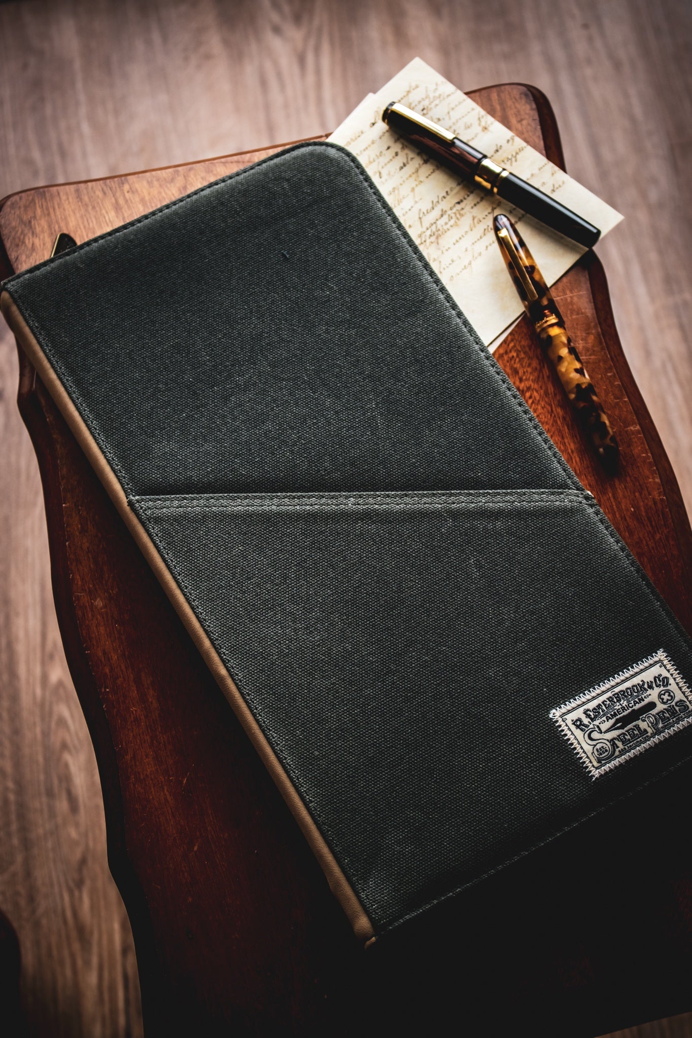 40 Pen Zipper Case - Army Green