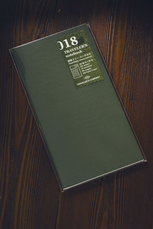 018 TRAVELER'S Free Diary - Weekly Vertical