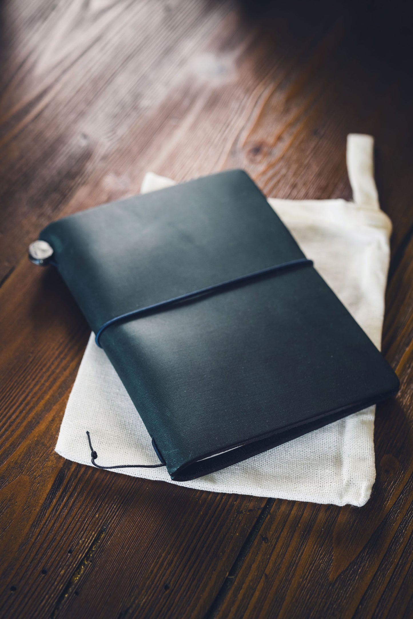 TRAVELER'S  Leather Cover - Blue (Passport)